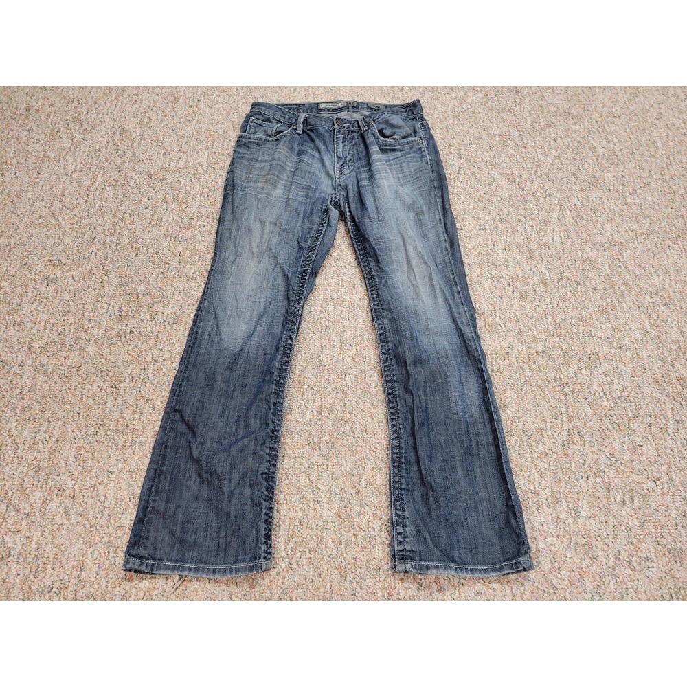 BKE Derek Jeans Mens 32R Blue Bootcut Grunge Fade Whiskers‎ Distressed Buckle